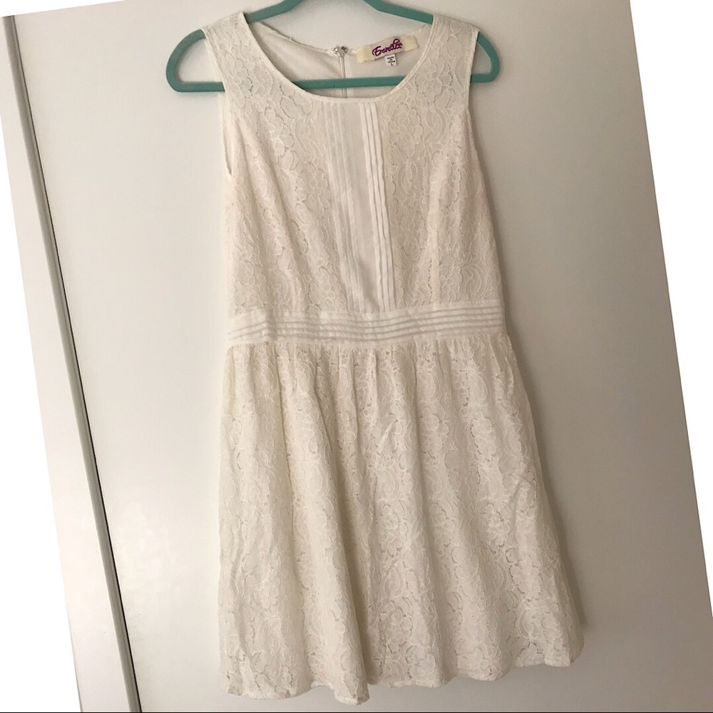 White lace dress
